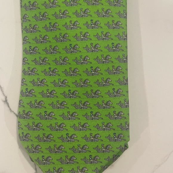 HERMES Horses with Rider in Vivid Green Luxury Silk Tie EUC - Picture 4 of 9